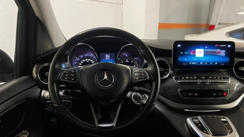 Mercedes-Benz V220d 4MATIC Compact