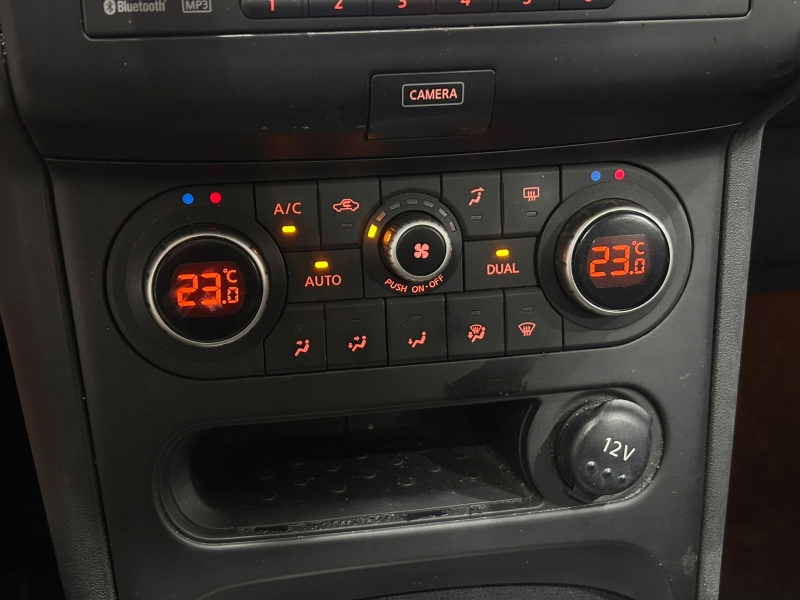 NISSAN QASHQAI 7 PLACES