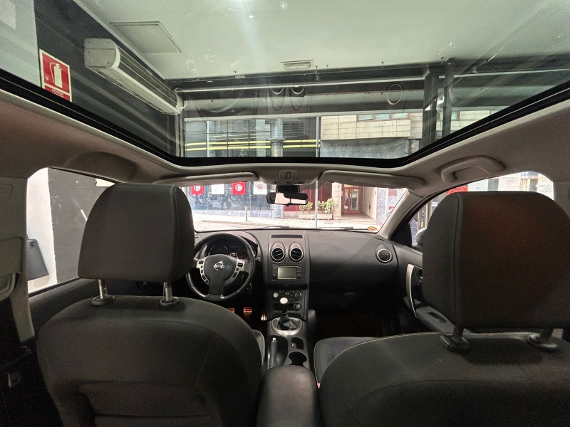 NISSAN QASHQAI 7 PLACES