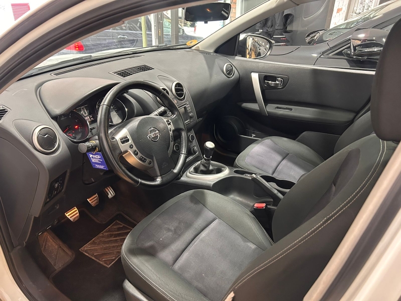 NISSAN QASHQAI 7 PLACES