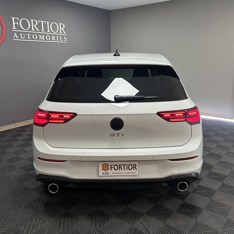 VOLKSWAGEN GOLF 8 GTI “MATRIX”