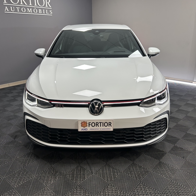 VOLKSWAGEN GOLF 8 GTI “MATRIX”
