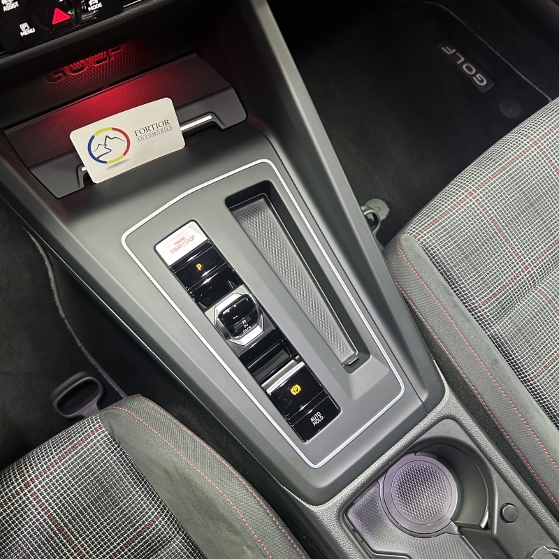 VOLKSWAGEN GOLF 8 GTI “MATRIX”
