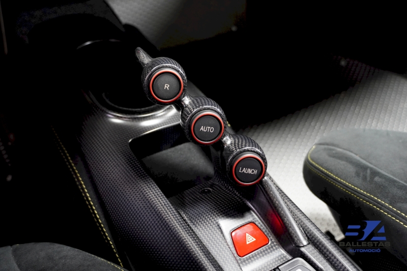 Ferrari 488 PISTA 