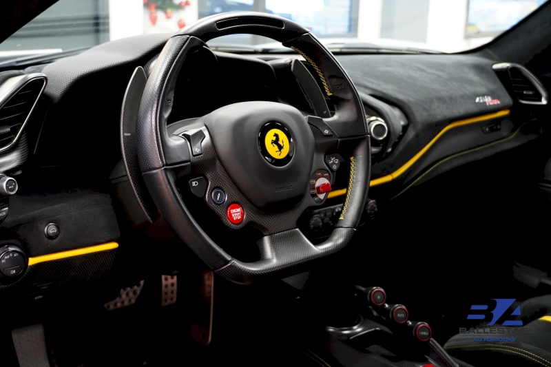Ferrari 488 PISTA 