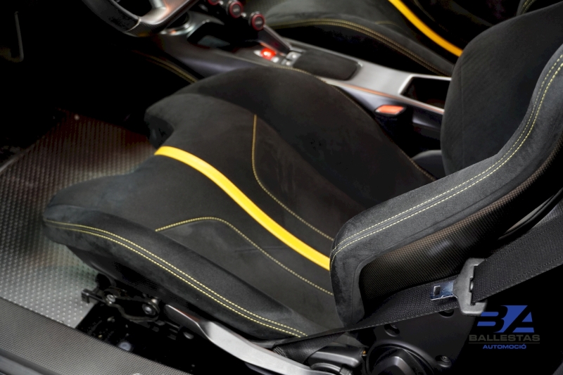 Ferrari 488 PISTA 