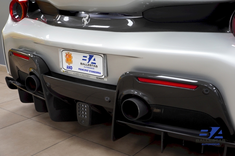Ferrari 488 PISTA 
