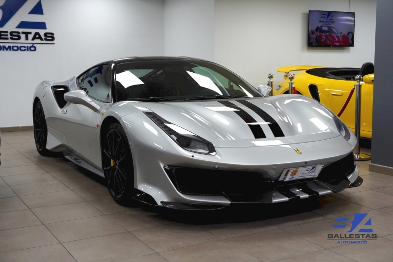 Ferrari 488 PISTA 