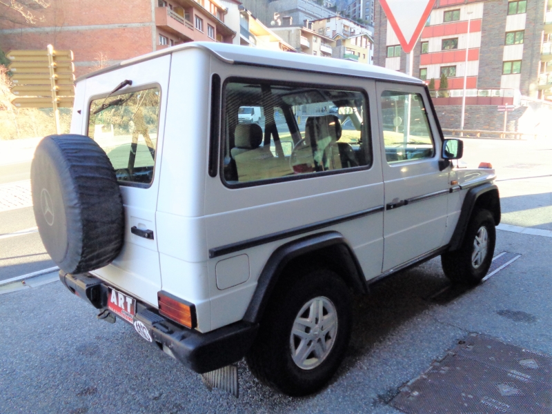 MERCEDES-BENZ G 300 GD
