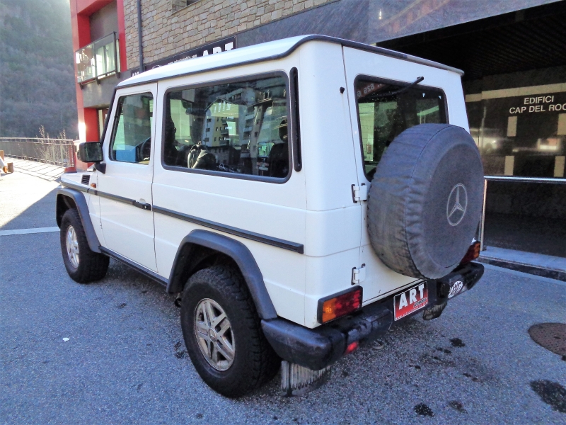 MERCEDES-BENZ G 300 GD