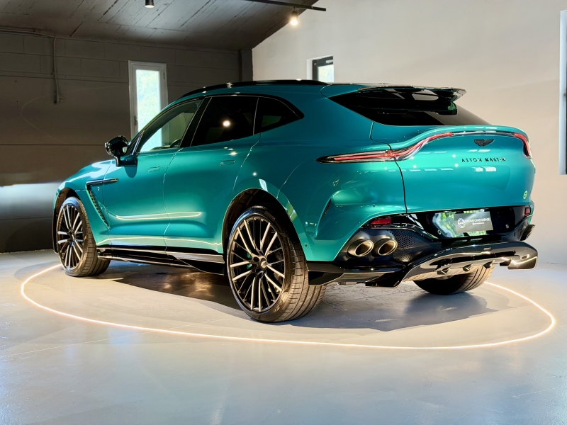 Aston Martin DBX 707 AMR23 