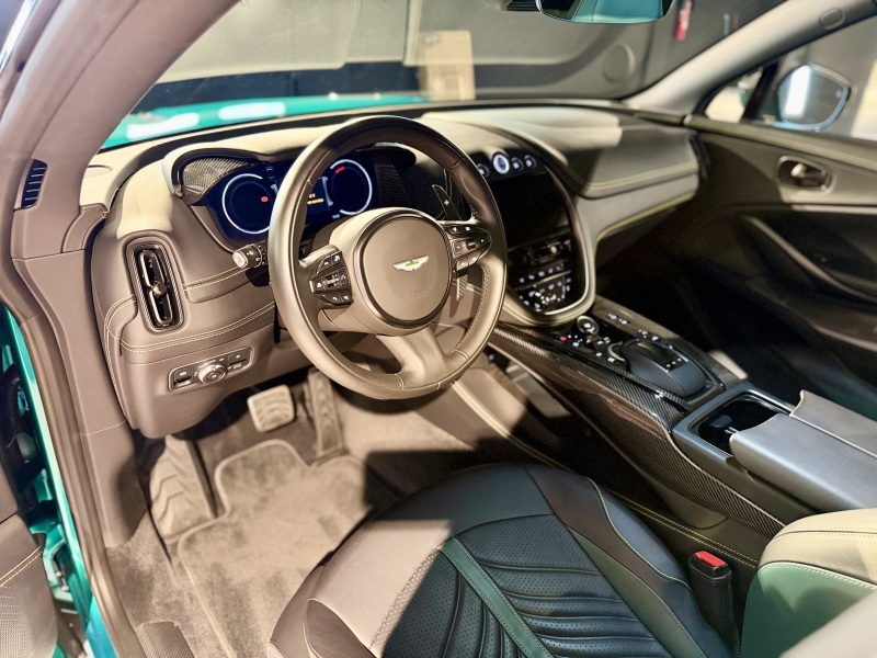 Aston Martin DBX 707 AMR23 