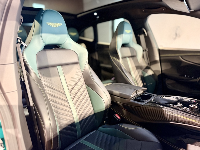 Aston Martin DBX 707 AMR23 