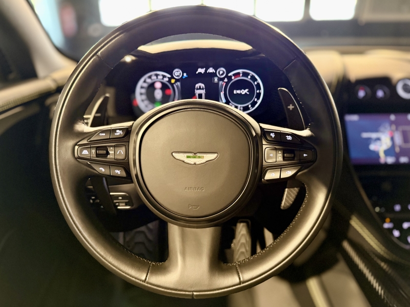 Aston Martin DBX 707 AMR23 