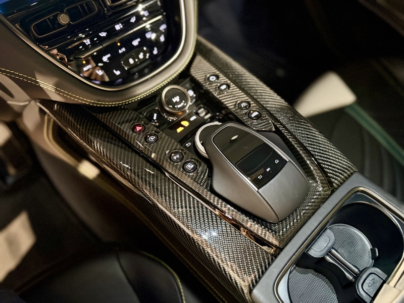 Aston Martin DBX 707 AMR23 