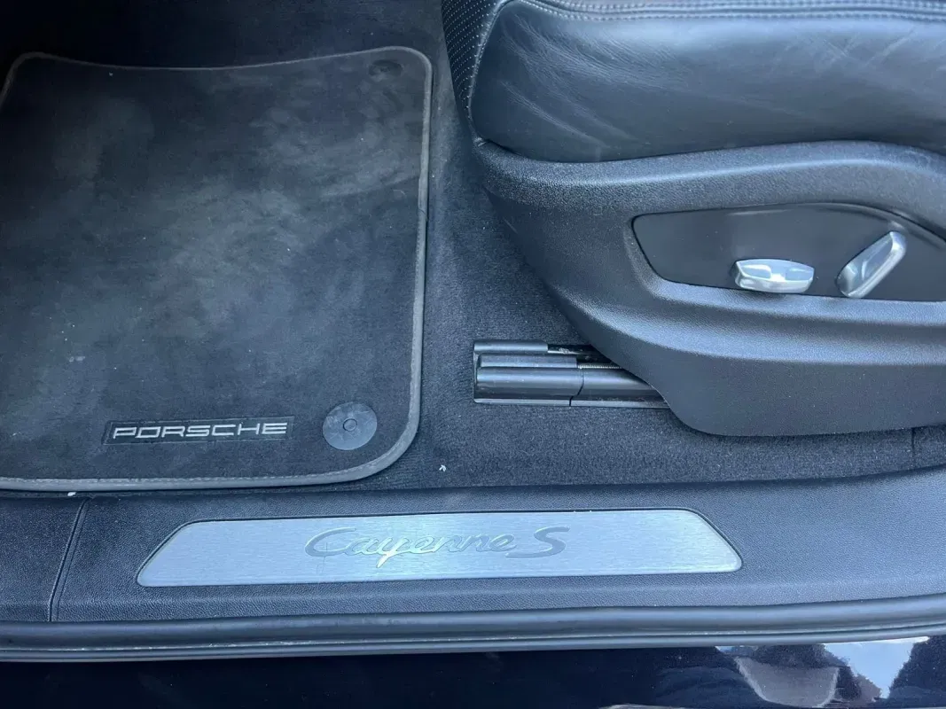 Porsche Cayenne  S