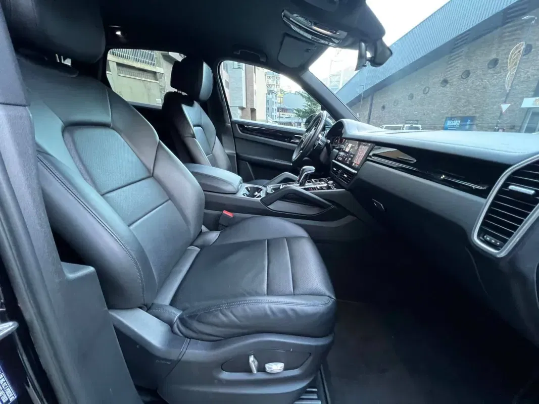 Porsche Cayenne  S