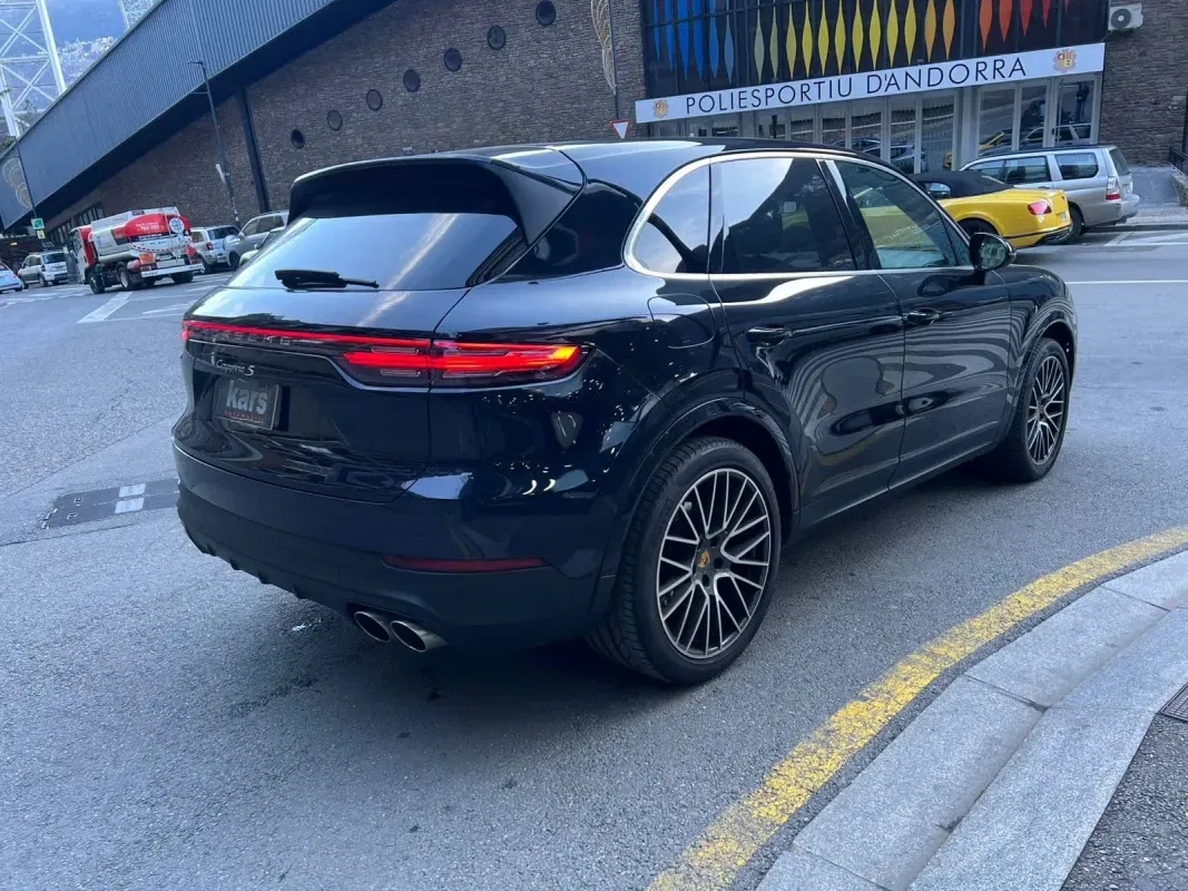 Porsche Cayenne  S