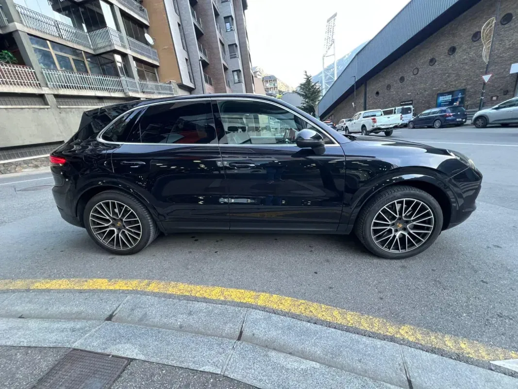 Porsche Cayenne  S