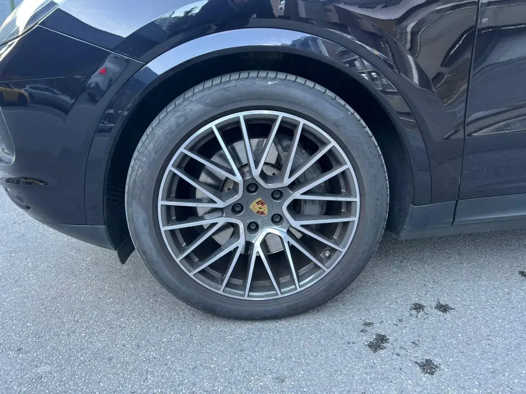 Porsche Cayenne  S