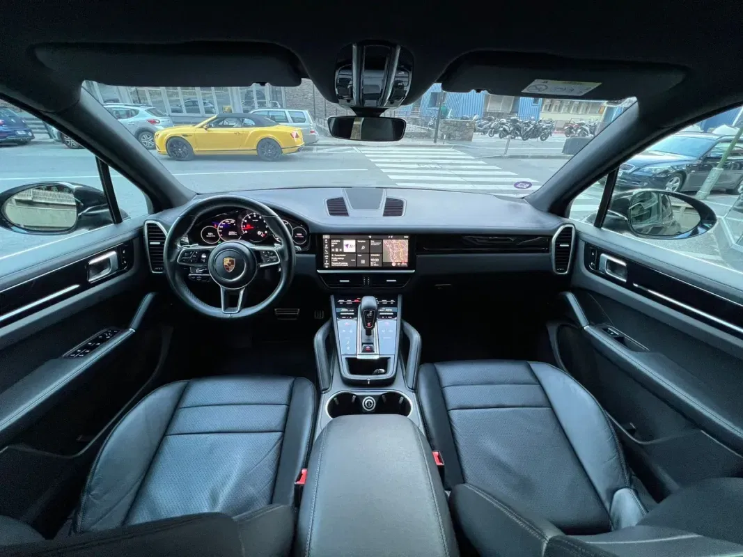Porsche Cayenne  S