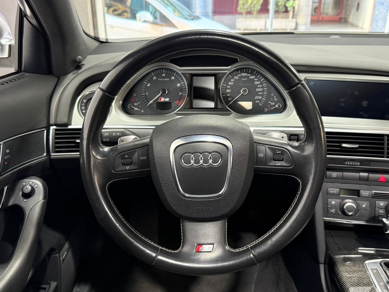 Audi S6 5.2L V10 Quattro
