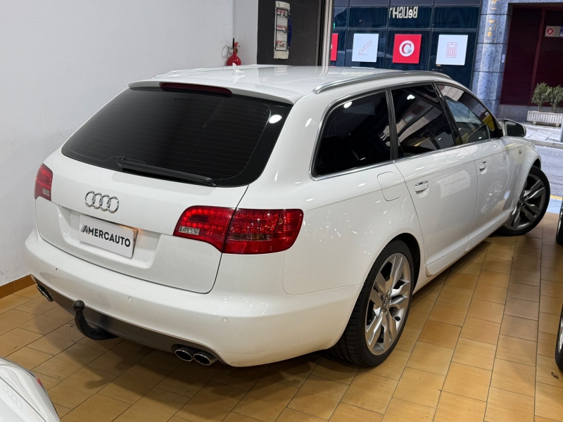 Audi S6 5.2L V10 Quattro