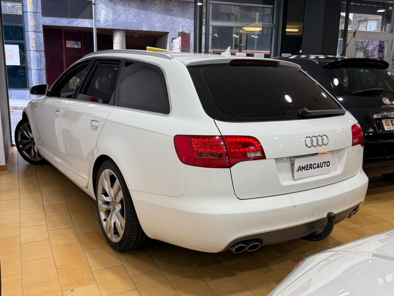 Audi S6 5.2L V10 Quattro