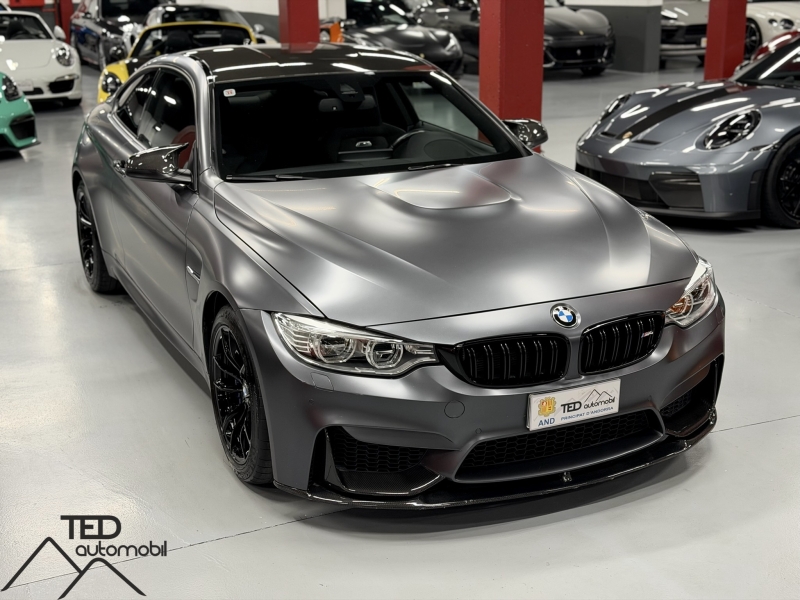 BMW M4 DKG 431cv Carbono