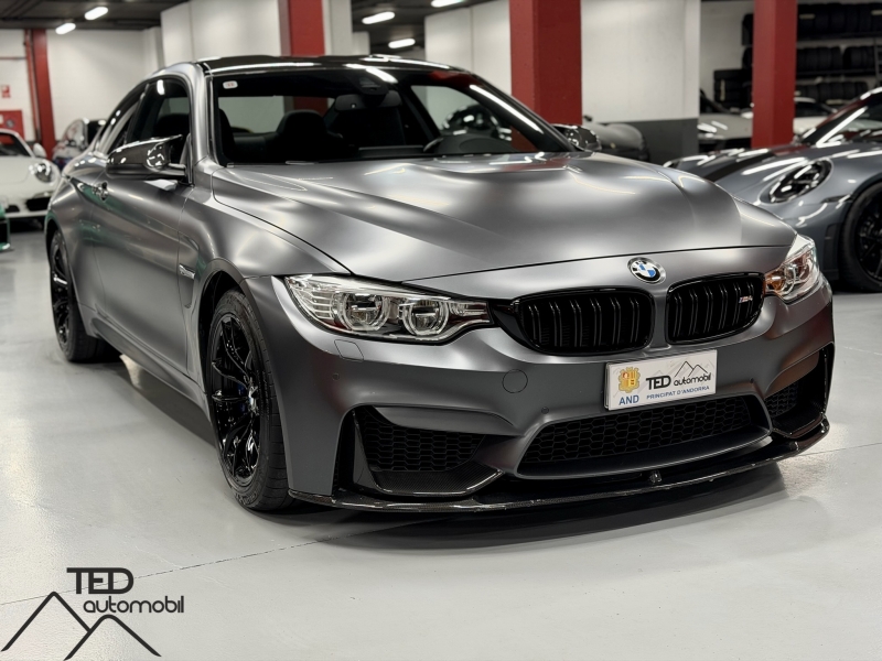 BMW M4 DKG 431cv Carbono