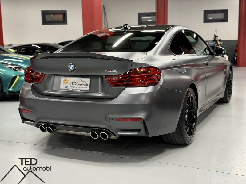 BMW M4 DKG 431cv Carbono