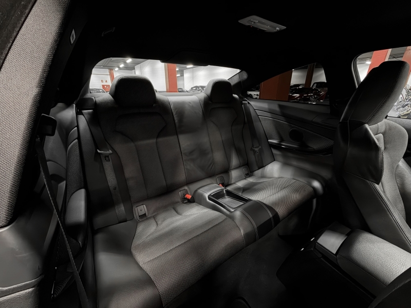 BMW M4 DKG 431cv Carbono