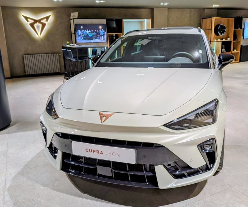 CUPRA LEON SPORTSTOURER 1.5 eTSI 150 CV DSG-7