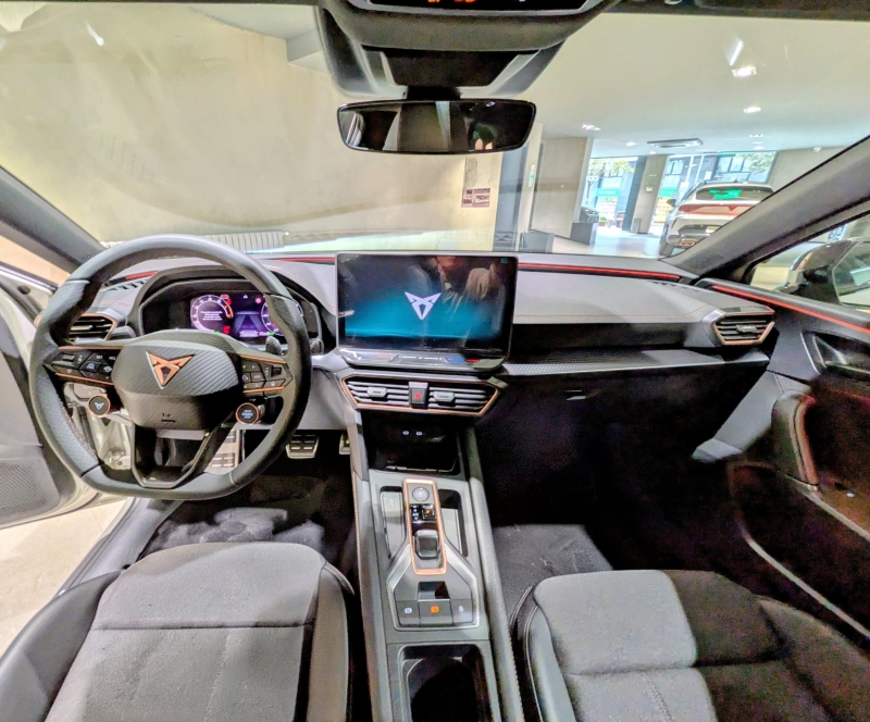 CUPRA LEON SPORTSTOURER 1.5 eTSI 150 CV DSG-7