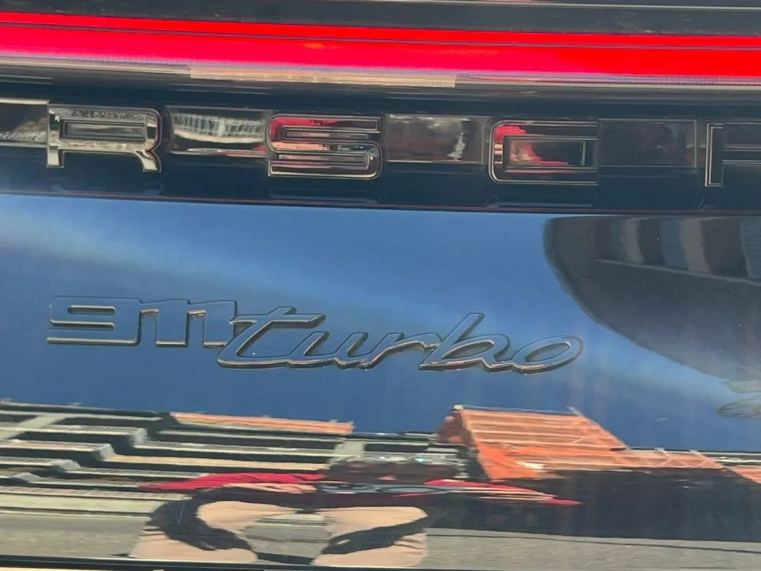 Porsche 911 - 992 Turbo