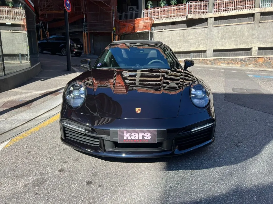 Porsche 911 - 992 Turbo