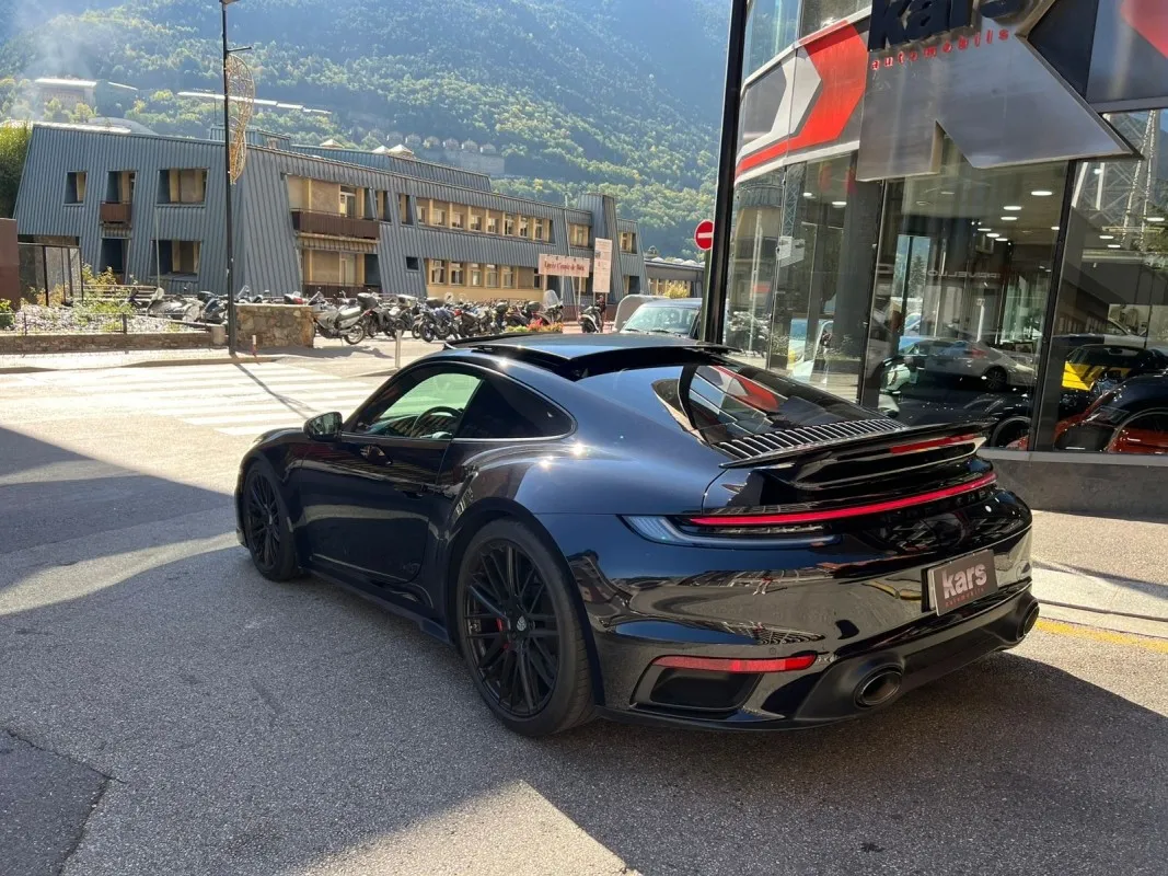 Porsche 911 - 992 Turbo