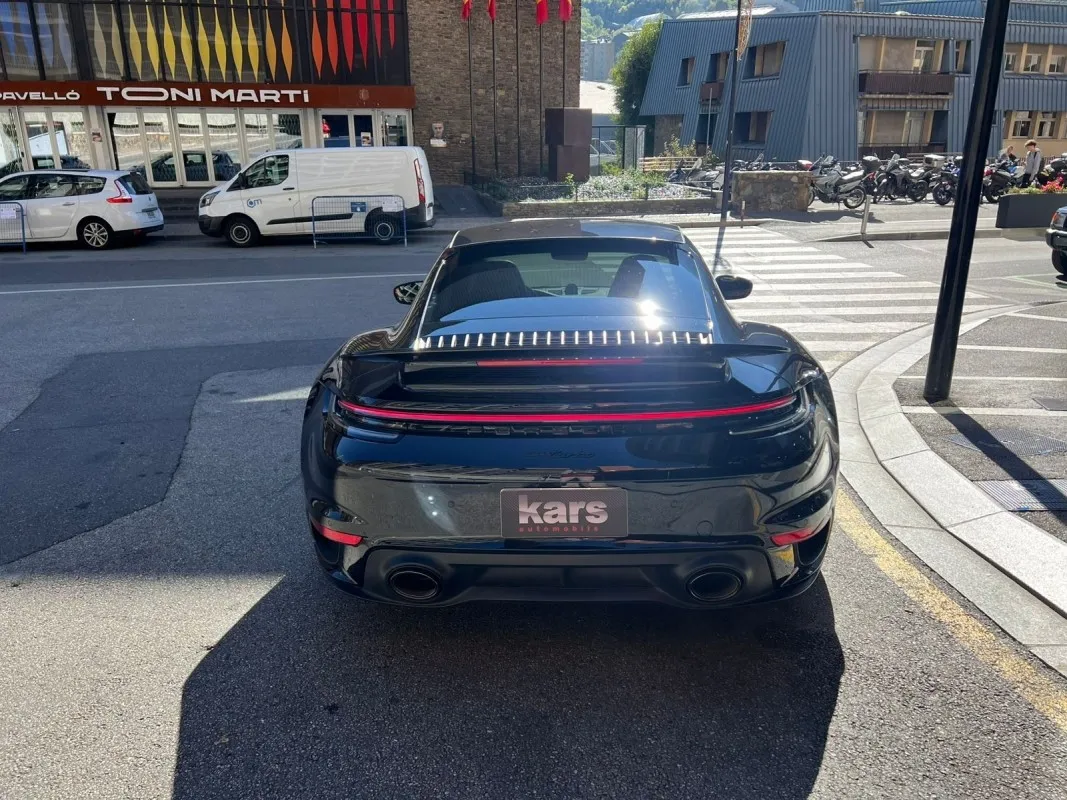 Porsche 911 - 992 Turbo