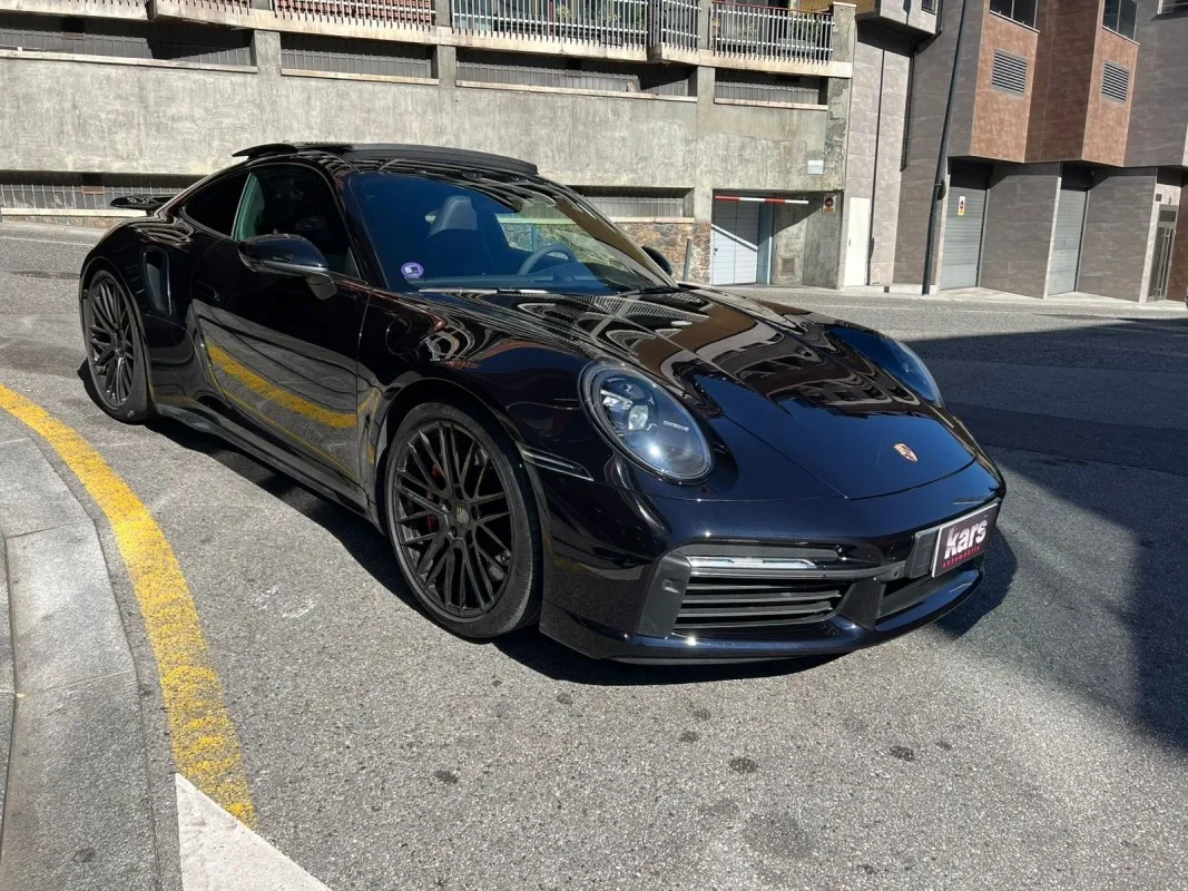 Porsche 911 - 992 Turbo