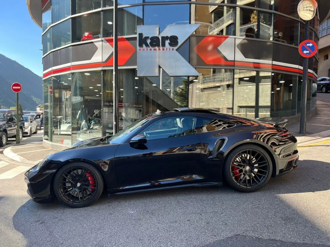 Porsche 911 - 992 Turbo