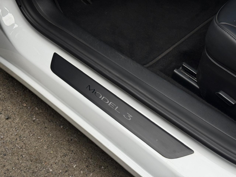 TESLA MODEL 3 DUAL MOTOR LONG RANGE FSD