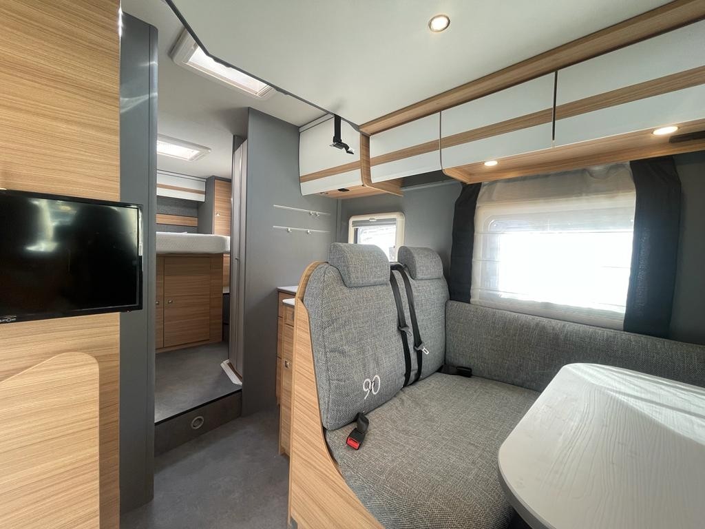 Dethleffs Just T 7052 DBM Just