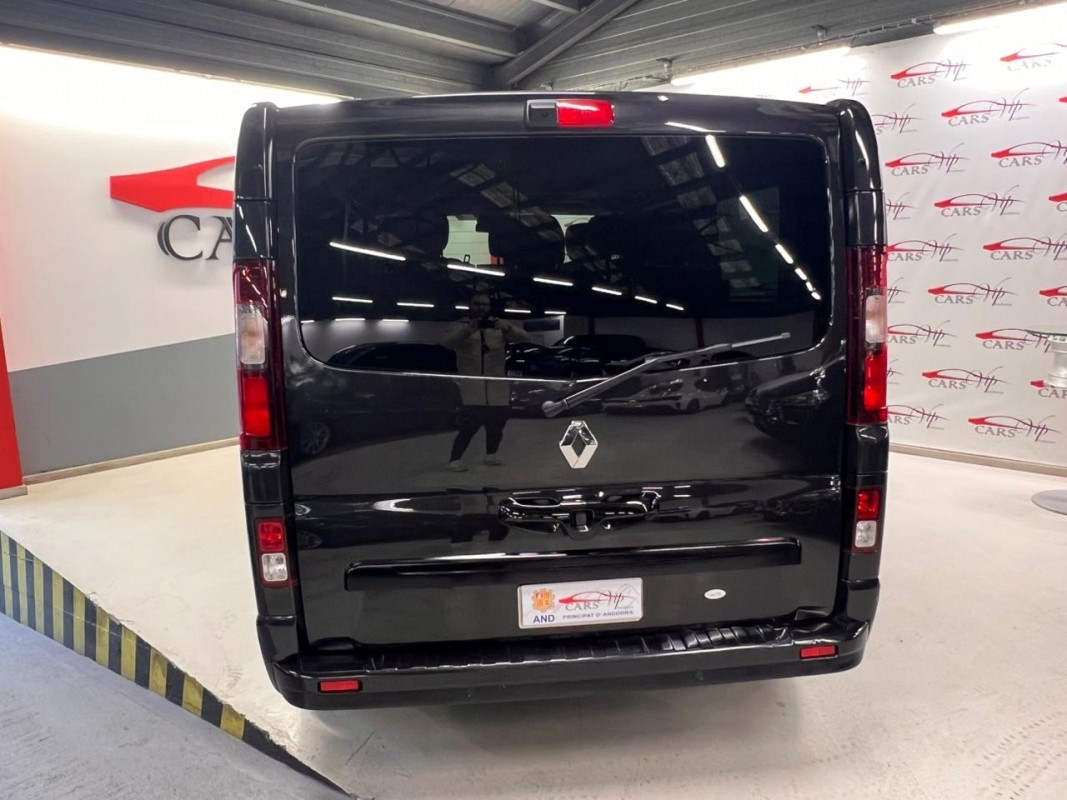 RENAULT TRAFIC Space Class