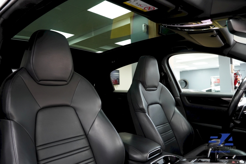 PORSCHE CAYENNE E-HYBRID COUPE 462CV