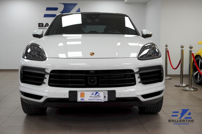 PORSCHE CAYENNE E-HYBRID COUPE 462CV