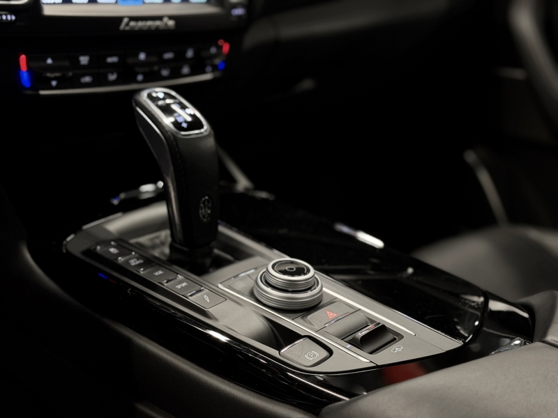 Maserati Levante S 430cv