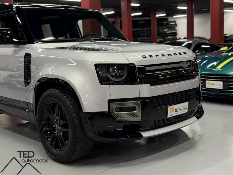 Land Rover Defender 90 D300 HSE X Dynamic 300cv