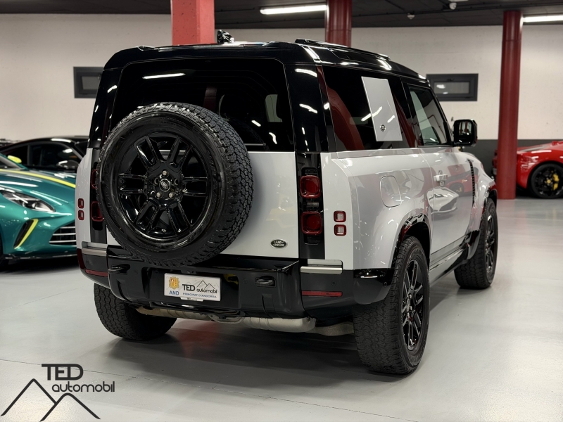 Land Rover Defender 90 D300 HSE X Dynamic 300cv