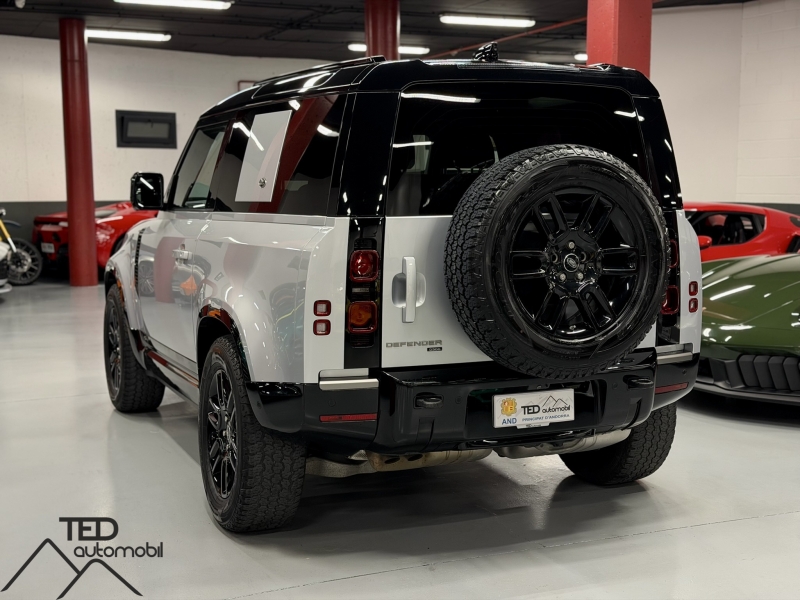Land Rover Defender 90 D300 HSE X Dynamic 300cv