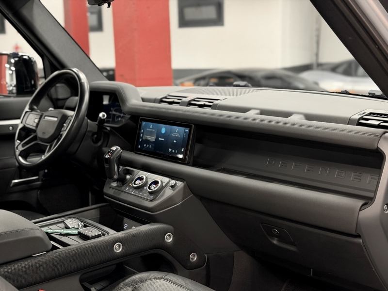 Land Rover Defender 90 D300 HSE X Dynamic 300cv